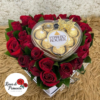 arreglo con rosas, lirios y gerberas amarillas
