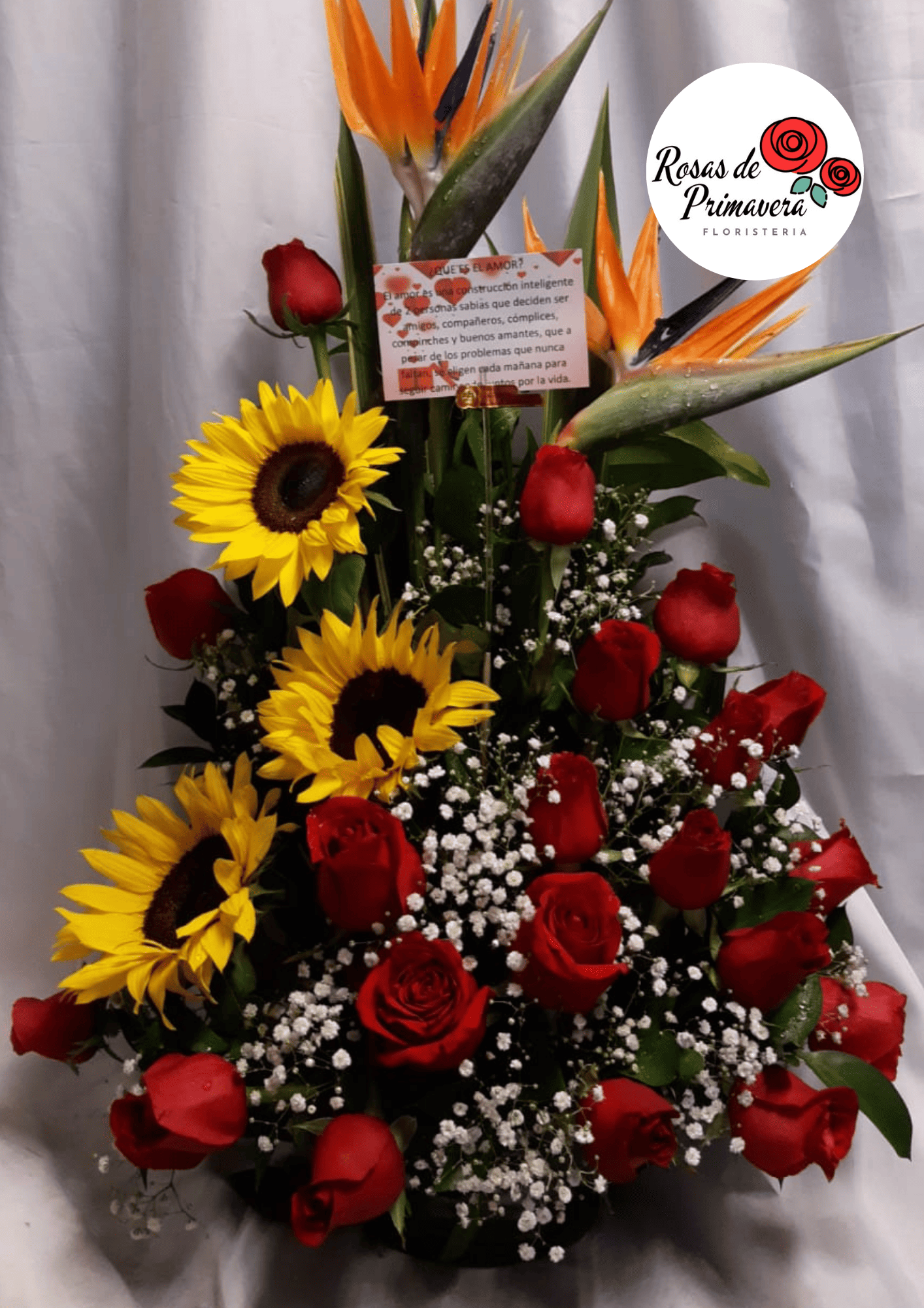 arreglo de rosas con girasoles