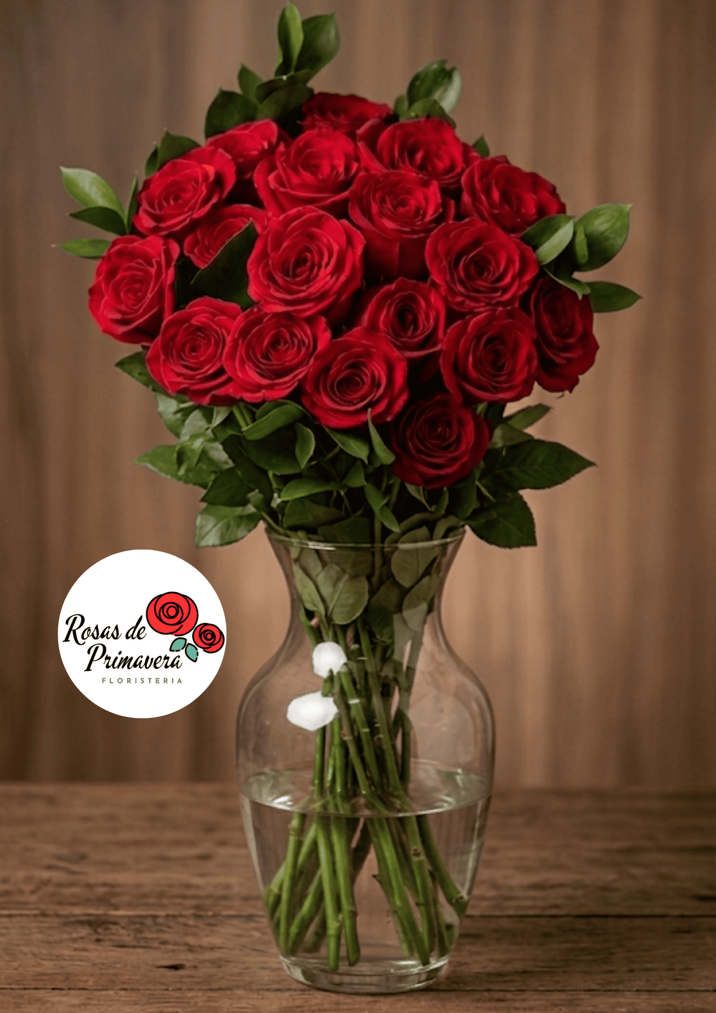 jarrón con 12 rosas rojas